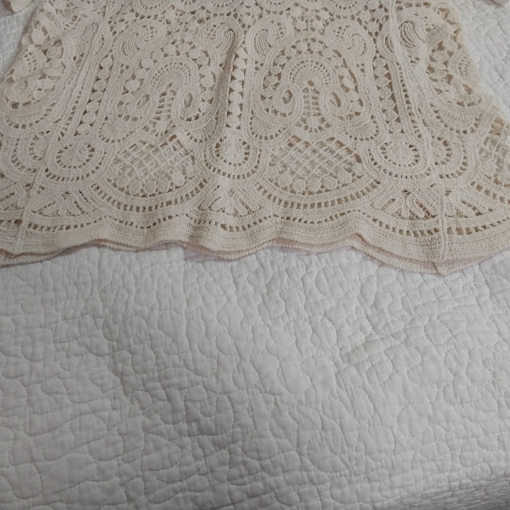 KEREN HART Women Size M Crochet Cream Lace Top - Picture 3 of 16